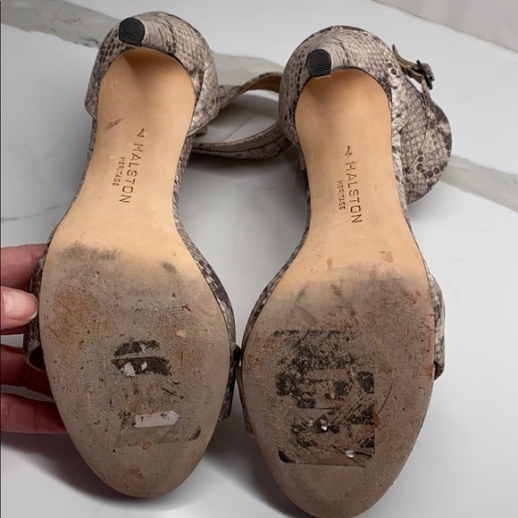 Halston leather heel with snakeskin pattern - Picture 7 of 7